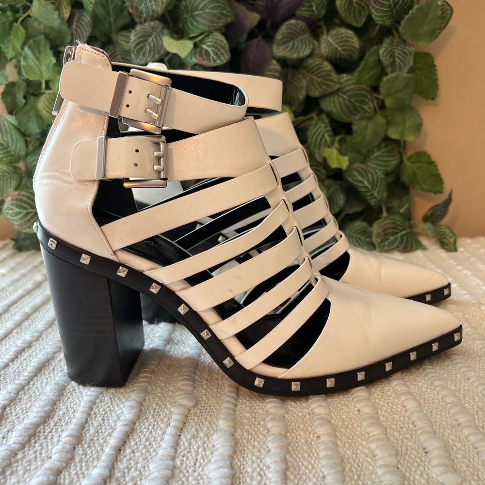 Charles By Charles David Diesel Bootie Size 8.5